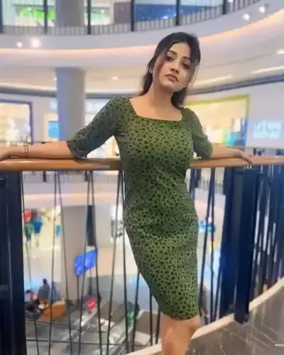 Call Girl Service in Bamangola
